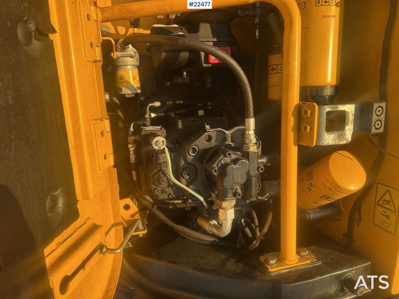 2016 JCB JZ140LC Crawler Excavator