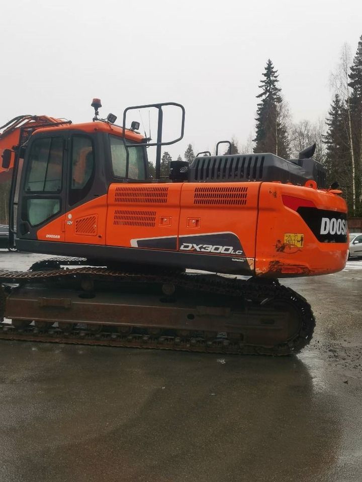 2018 Doosan DX300LC-5 Crawler Excavator