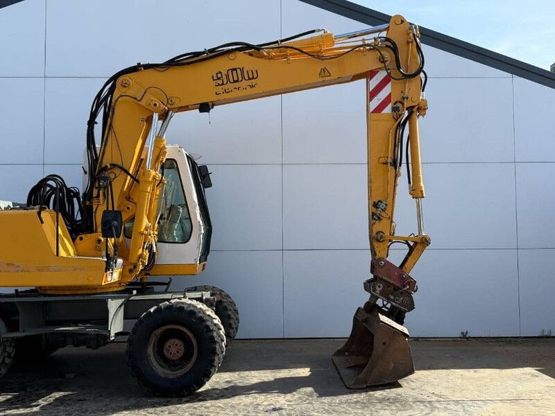 2000 Liebherr A900B LITRONIC Wheel Excavator