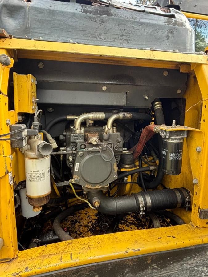 2011 Komatsu PC190NLC-8 Crawler Excavator
