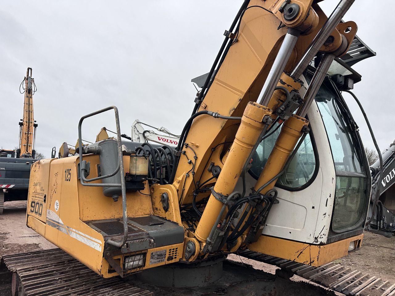2011 Liebherr R900C LITRONIC Crawler Excavator