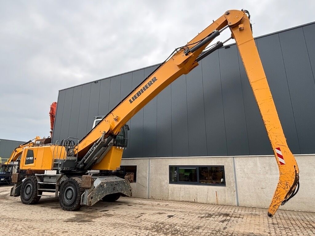 2015 Liebherr LH40 Material Handler