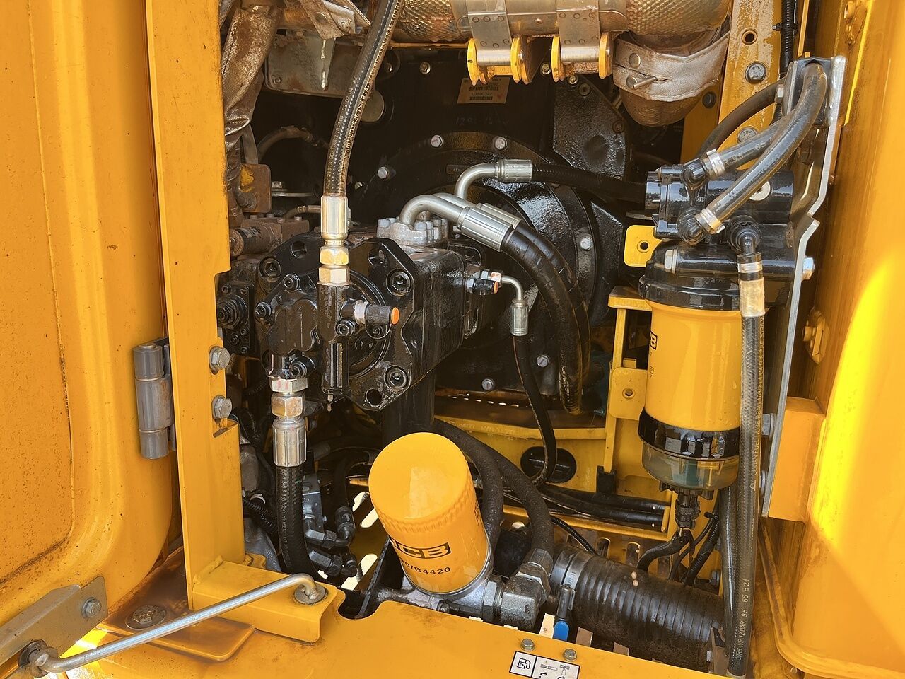 2023 JCB 140X LC Crawler Excavator