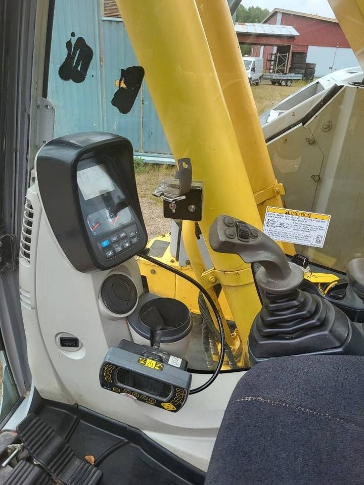 2012 New Holland E235BSR-2 Crawler Excavator