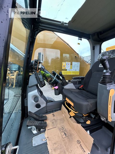 2022 Caterpillar MH3040-07A Material Handler