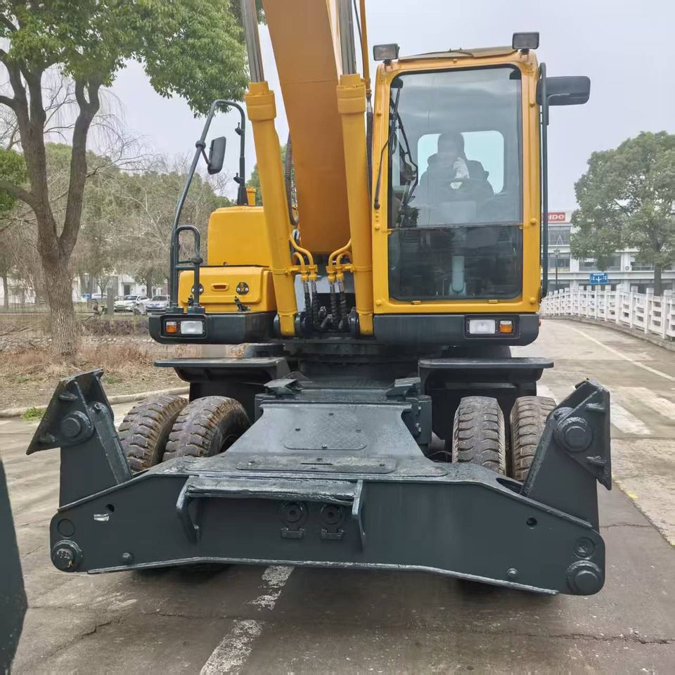 2024 Hyundai R210W-9 Wheel Excavator