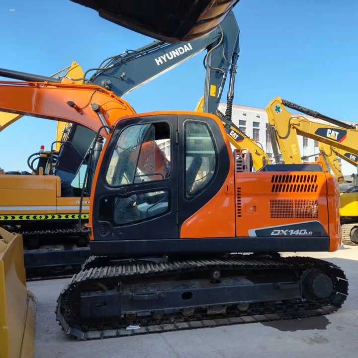 2022 Doosan DX140 Crawler Excavator