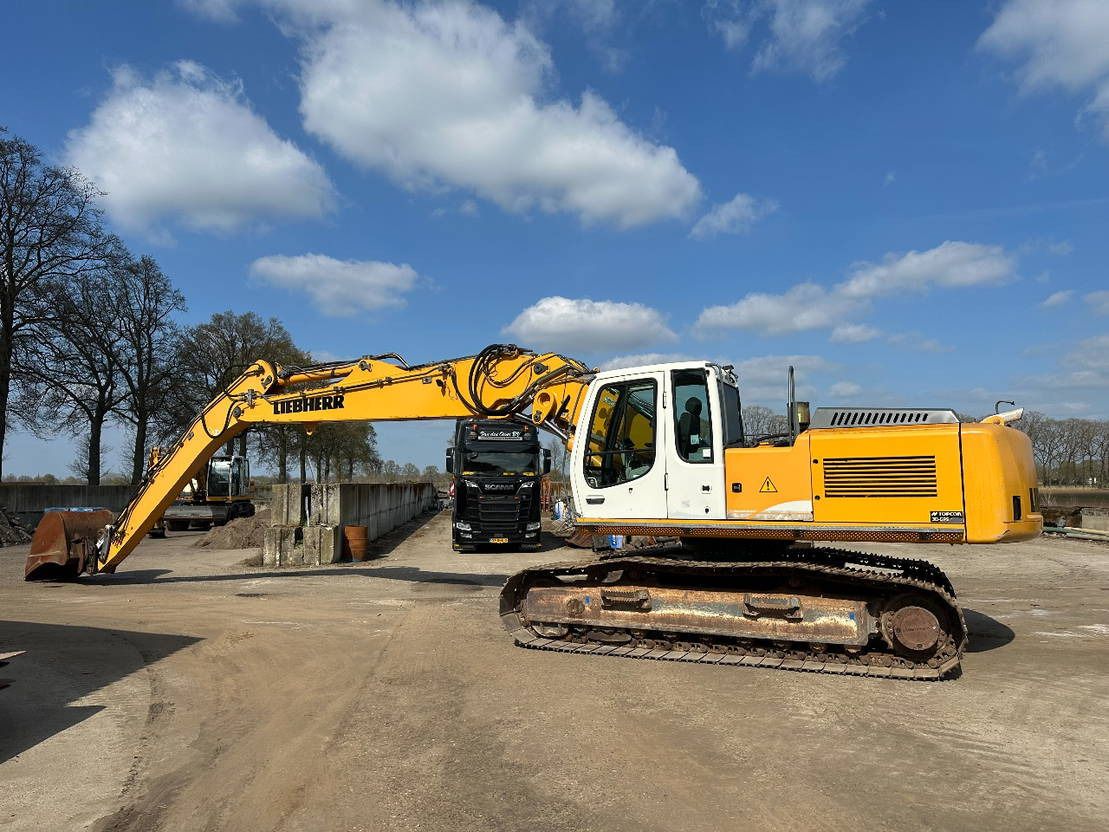 2009 Liebherr R934C HDSL Crawler Excavator