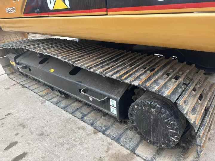 2016 Caterpillar 320C Гусеничный экскаватор