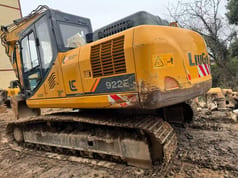 2020 LiuGong CLG922E Crawler Excavator