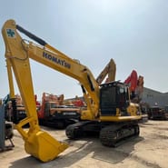 2018 Komatsu PC220-8 Crawler Excavator
