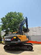 Hyundai R225LC-9 Crawler Excavator