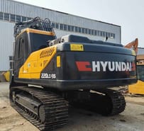 2016 Hyundai R220LC-9S Crawler Excavator