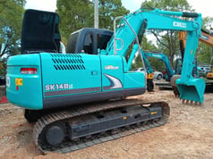 Escavadora de rastos Kobelco SK140 de 2023