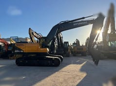 2020 Hyundai R220LC-9S Crawler Excavator
