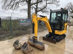 2022 JCB 16C-1 Miniescavatore