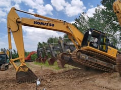 2016 Komatsu PC450-8 Crawler Excavator