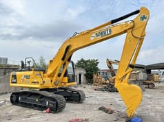 Escavatore cingolato Komatsu PC200-8 del 2022