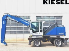2016 Fuchs MHL320F Material Handler