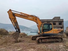 2016 Hyundai R225LC-9T Crawler Excavator
