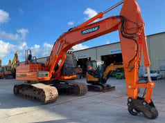 2017 Doosan DX225LC Crawler Excavator