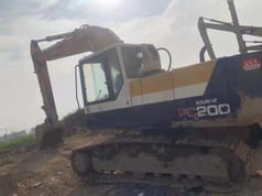 Komatsu PC200-5 Crawler Excavator