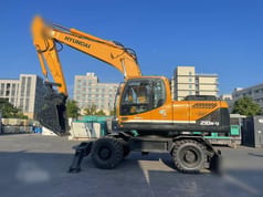 Excavator pe roți Hyundai R210W-9 din 2021