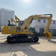 2022 Komatsu PC220-8 Crawler Excavator