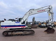 2013 Volvo EC220DL Crawler Excavator