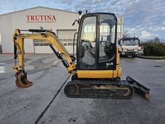 2015 Caterpillar 302.7DCR Mini Excavator