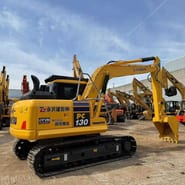 2018 Komatsu PC220-8 Crawler Excavator
