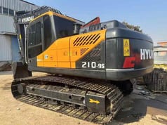 2010 Hyundai HUNDAI210W-9 Escavatore cingolato