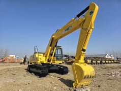 2025 Komatsu PC220-8 Crawler Excavator