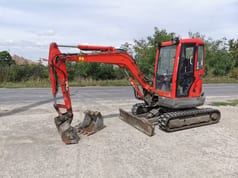Miniexcavadora Kubota U35-3 de 2010