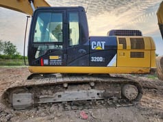 2022 Caterpillar 320D2 Crawler Excavator