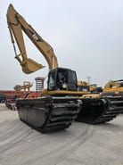 2020 Caterpillar 320CL Amphibious Excavator