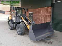 2023 CASE 21F XT Miniescavatore