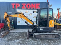2016 Bobcat E35 Mini Excavator
