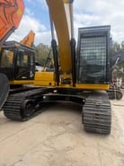 Escavatore Cingolato Caterpillar 323 del 2024