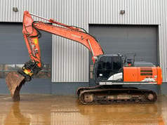 2018 Hitachi ZX250LC-6 Crawler Excavator