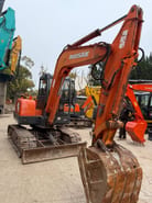 Escavatore Cingolato Doosan DH55 del 2024