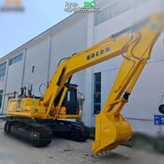 2023 Komatsu PC220-8 Crawler Excavator