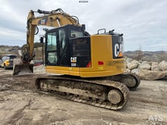2018 Caterpillar 325FL Pelle sur chenilles