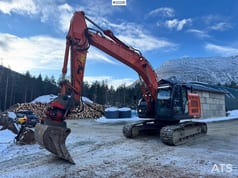 2017 Hitachi ZX225USRLC-6 Crawler Excavator