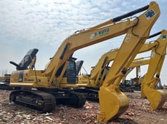 2023 Komatsu PC200-8 Crawler Excavator