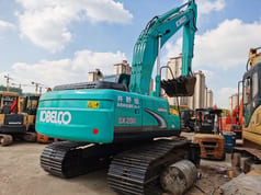 Excavadora sobre orugas Kobelco (2020)