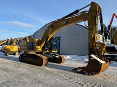 2020 Caterpillar 352-07A Crawler Excavator