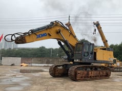 2017 XCMG XE900D Crawler Excavator