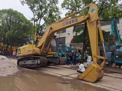 2018 Komatsu PC200-8 Crawler Excavator