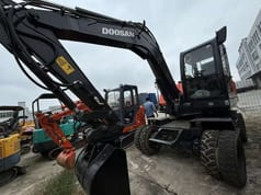 2021 Doosan DX75 Wheel Excavator